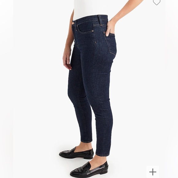 J.Crew Tall 9” Mid-Rise Toothpick Jean in Classic Rinse Wash - Picture 4 of 6